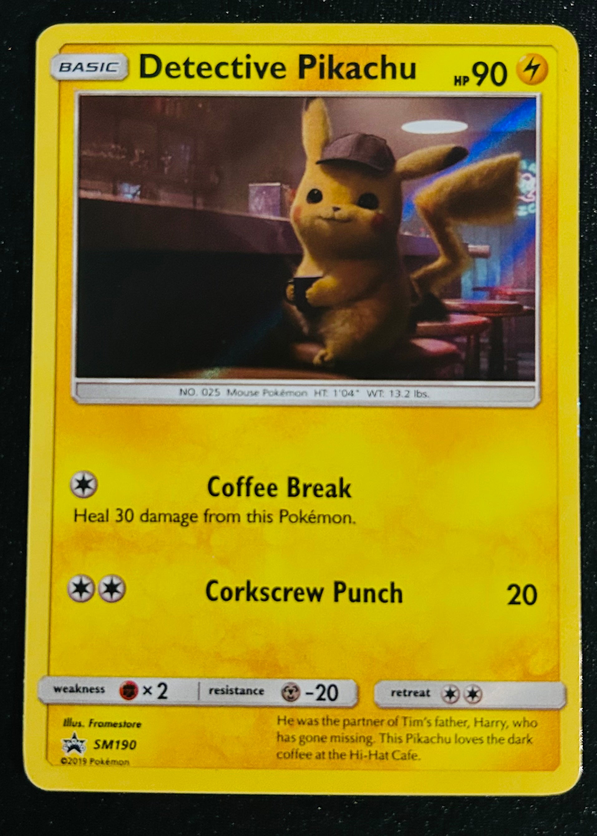 Detective Pikachu Black Star Promo SM190 Sun & Moon