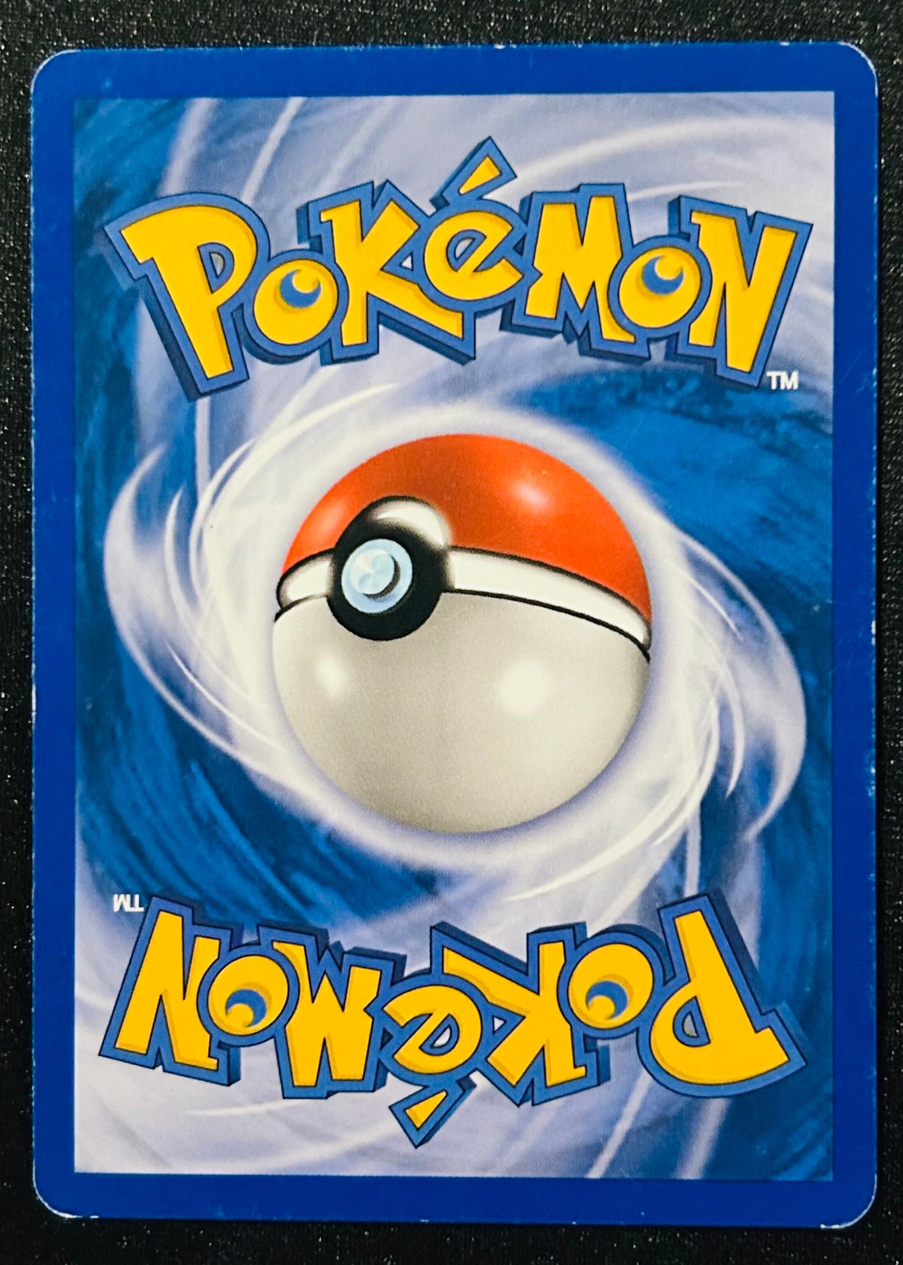 Pikachu 6/10 EX Trainer Kit Latios and Latias